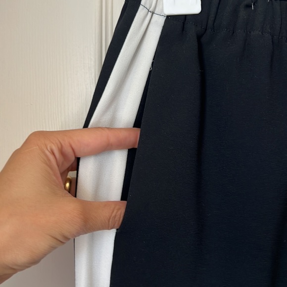 BABATON white-striped, tapered pants with pocket. - Picture 4 of 6